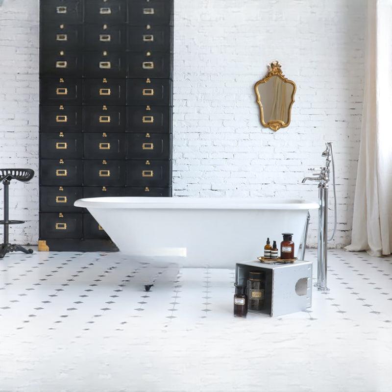 Pennelope Glazed Cast Iron Chaise Longue Bathtub
