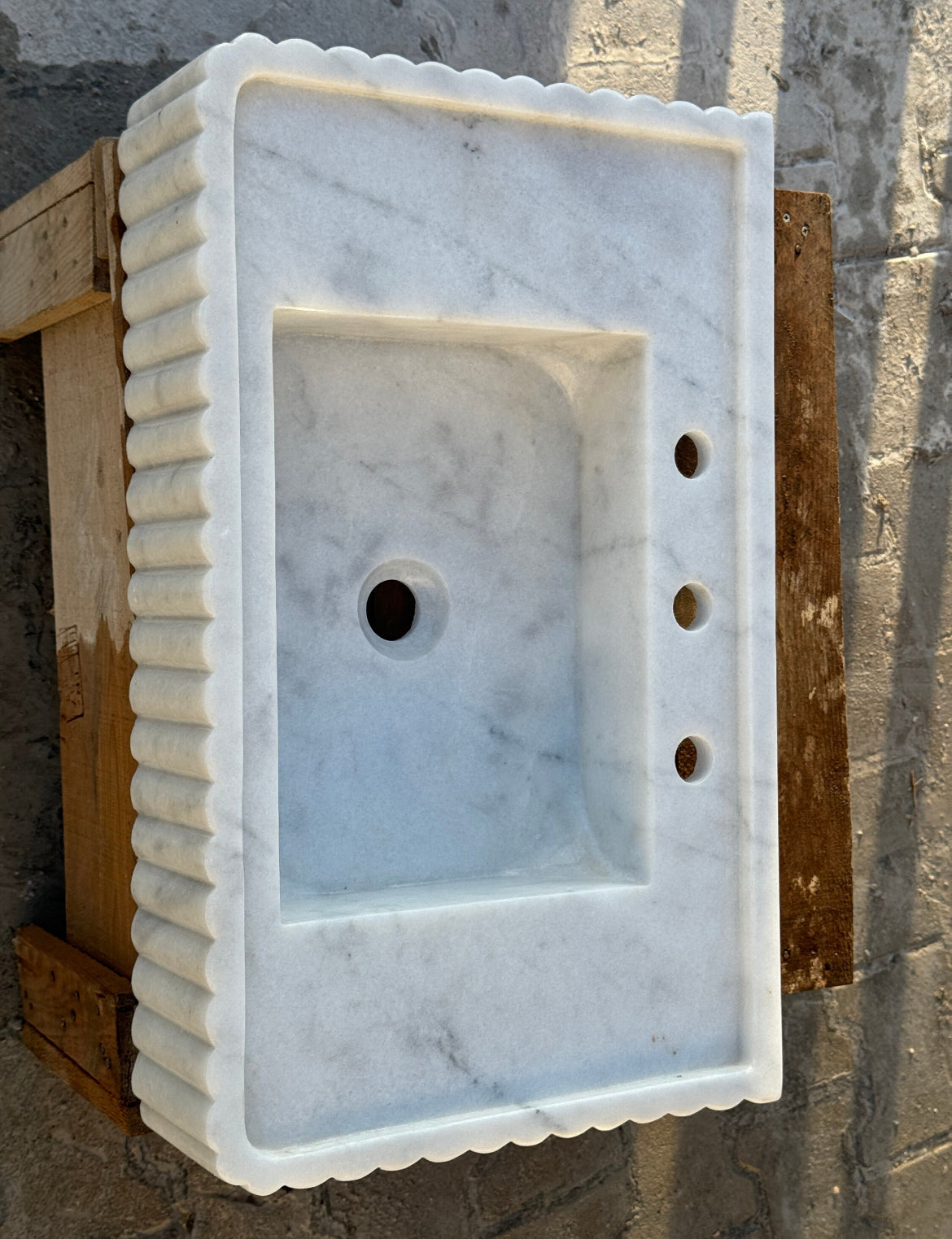 White carrara marble sink,ribbed 3 Sides ,marble Wash basin,bathroom Marble wash basin ,countertop sink,wall mounted Marble sink,