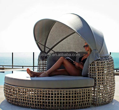 Commercial Project Grade Round Rattan Daybed With Retractable Canopy