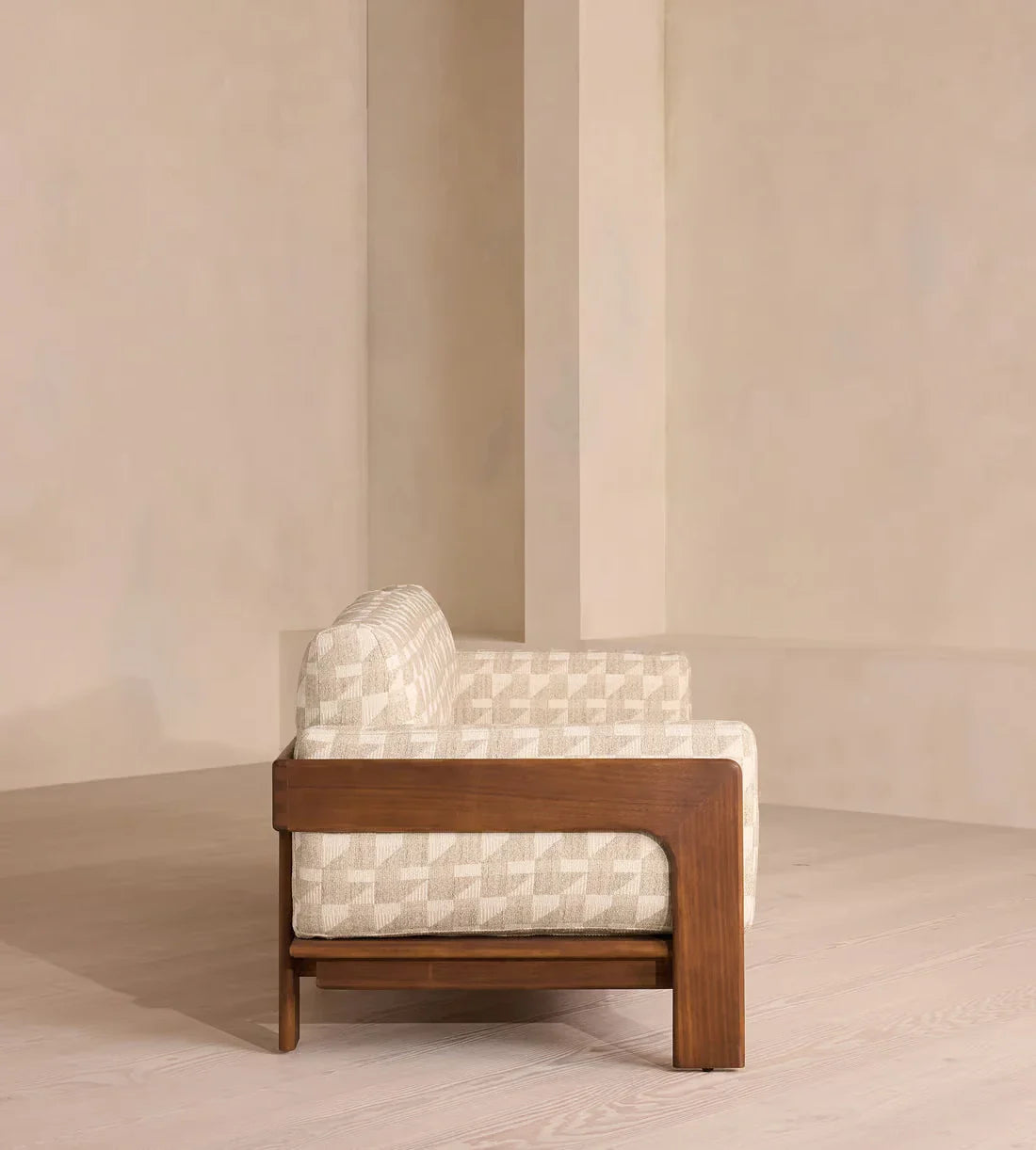 Luxurious Modern Fabric Sofa Chaise; Comfortable Living Room, Bedroom & Hotel Seating