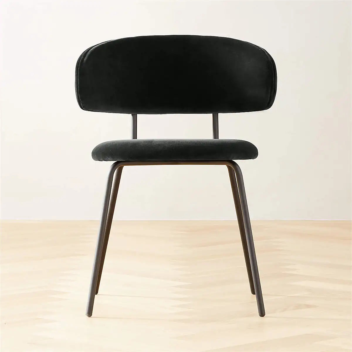 Elegant Italian Style Velvet Dining Chair with Metal Frame, Modern Home Furniture