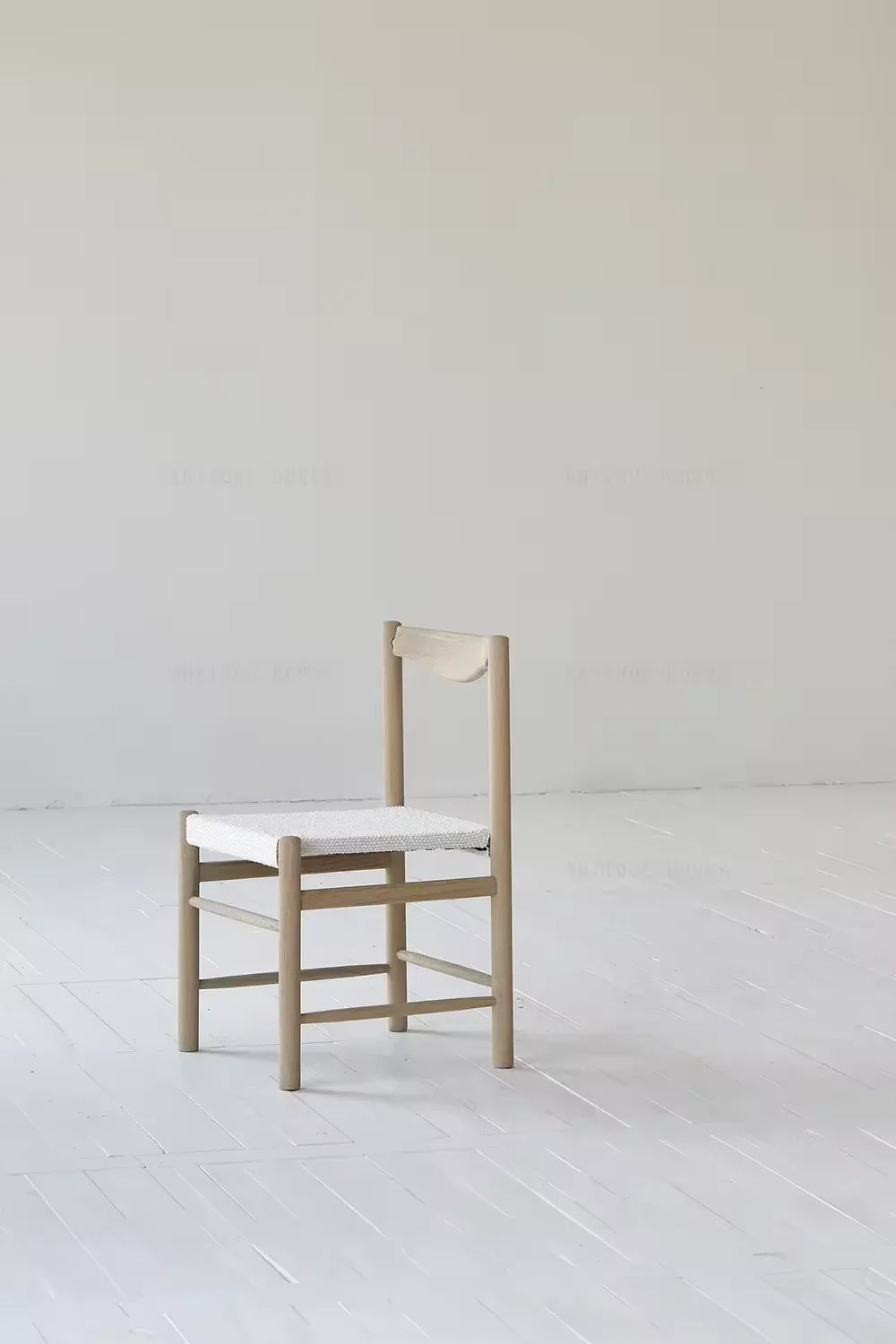 Elegant Nordic Japandi Solid Oak Dining Chair, Comfortable Fabric Accent Seat