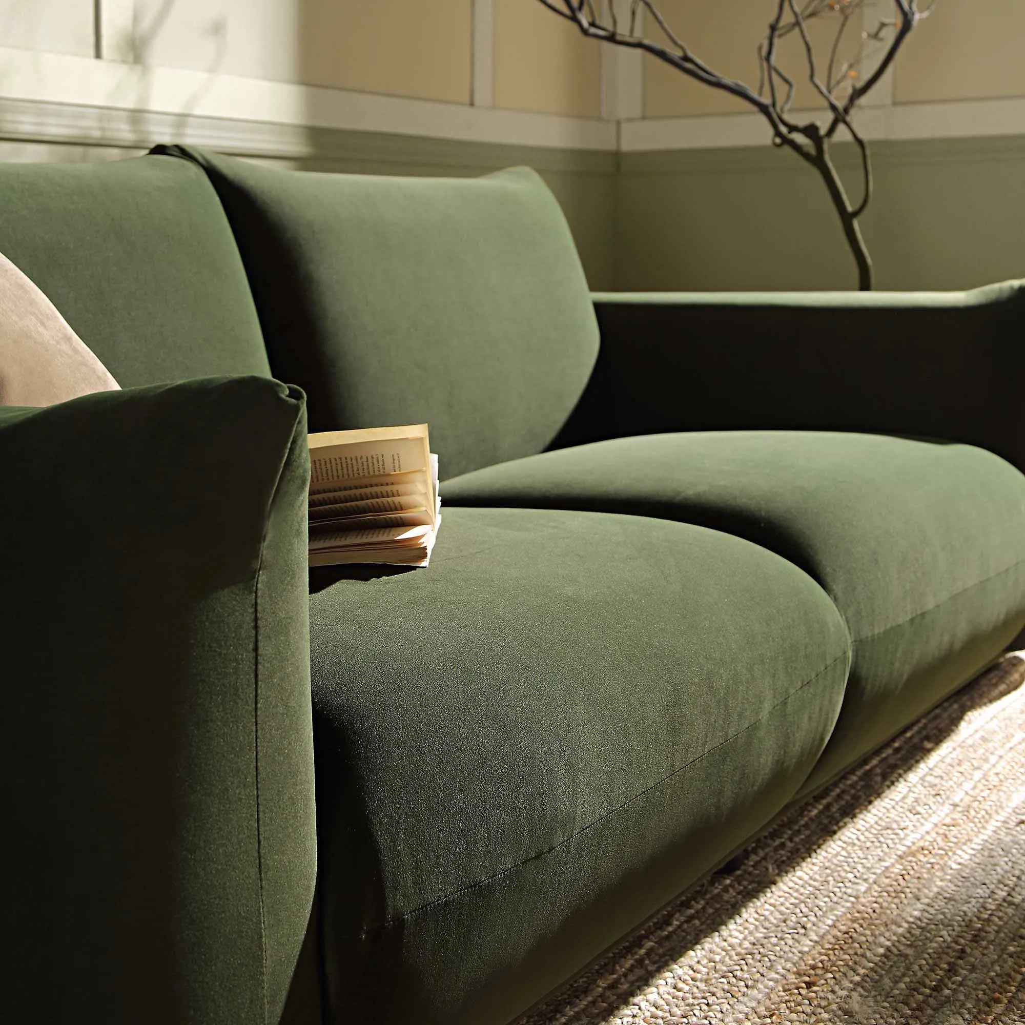 Luxurious Moss Green Velvet Three-Seater Sofa - Modern Minimalist Living Room Comfort
