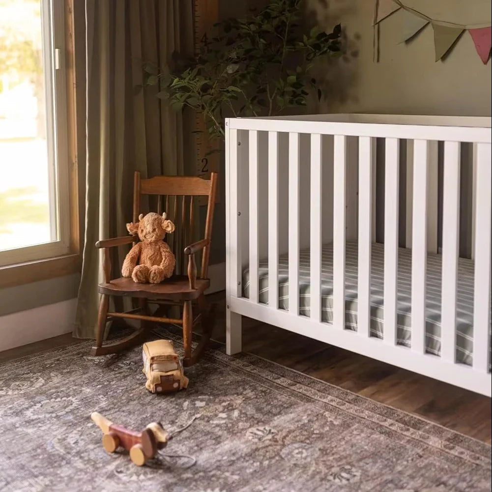 Versatile 5-in-1 Convertible Crib: Toddler, Daybed, Full-Size, 3 Height Adjustments