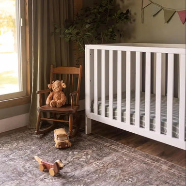 Versatile 5-in-1 Convertible Crib: Toddler, Daybed, Full-Size, 3 Height Adjustments
