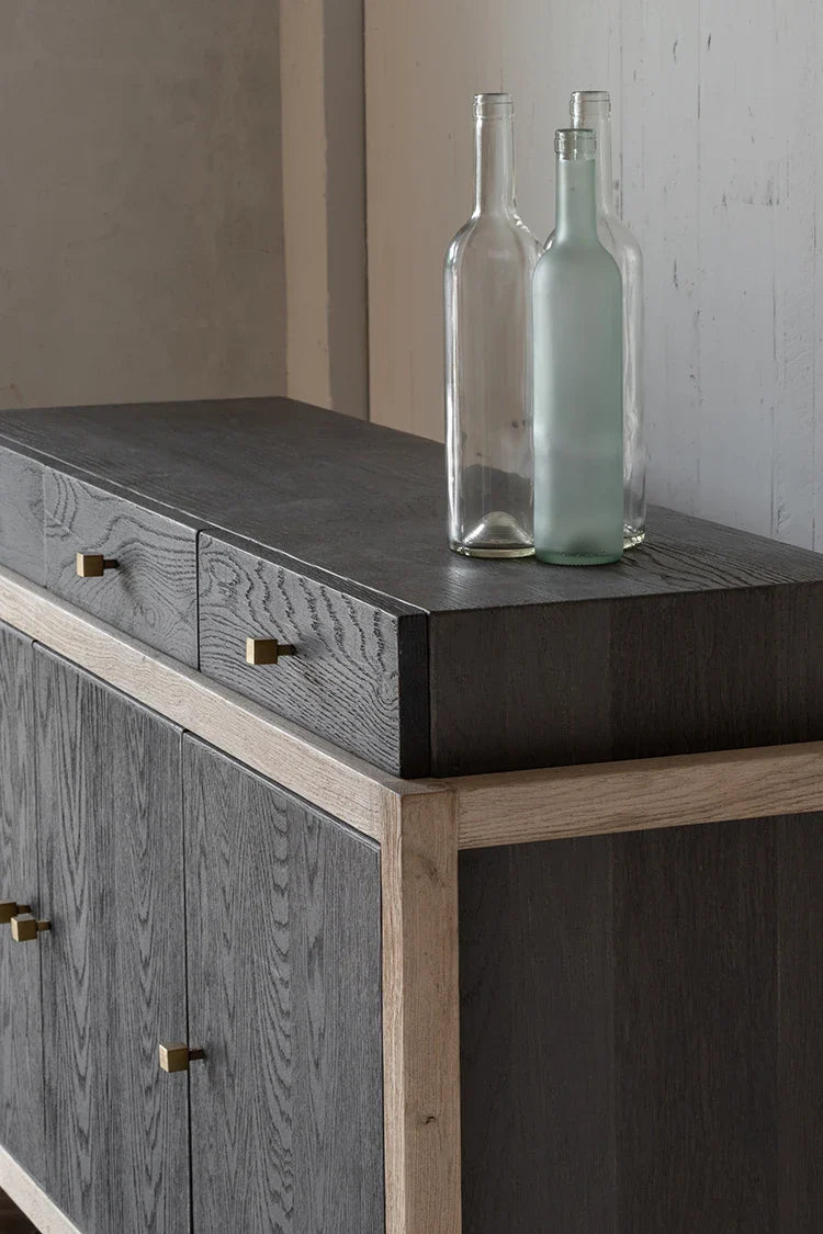 Elegant Scandinavian Solid Oak Sideboard: Minimalist 3-Door Living Room Storage Cabinet