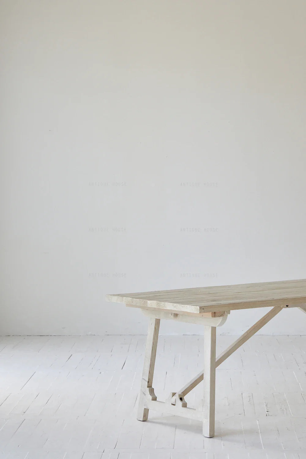 Mid-Century Vintage Natural Recycled Solid Pine Wood 6-Seater Dining Table