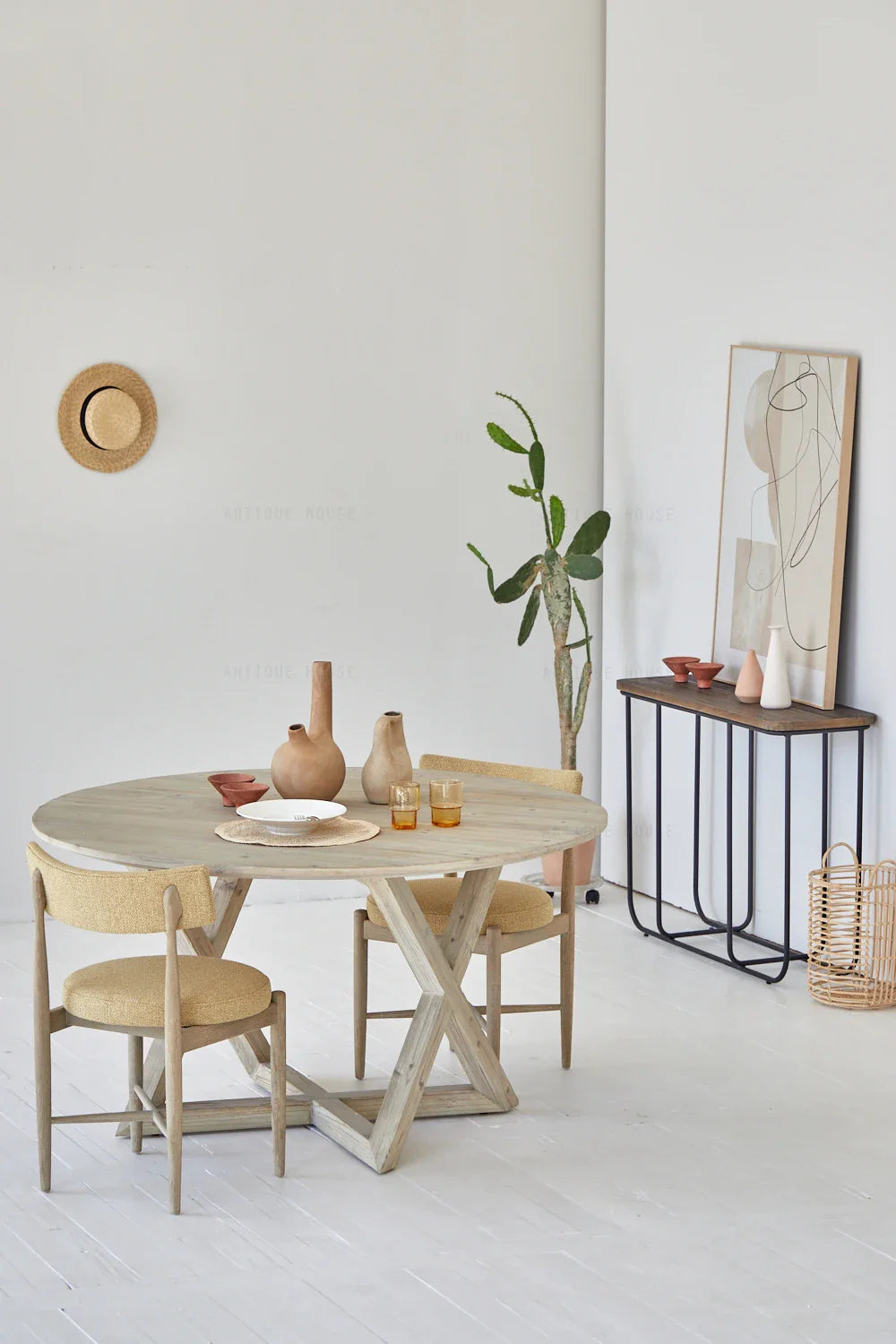 Rustic Wabi-Sabi Recycled Pine Wood Round Dining Table, Modern Farmhouse Style