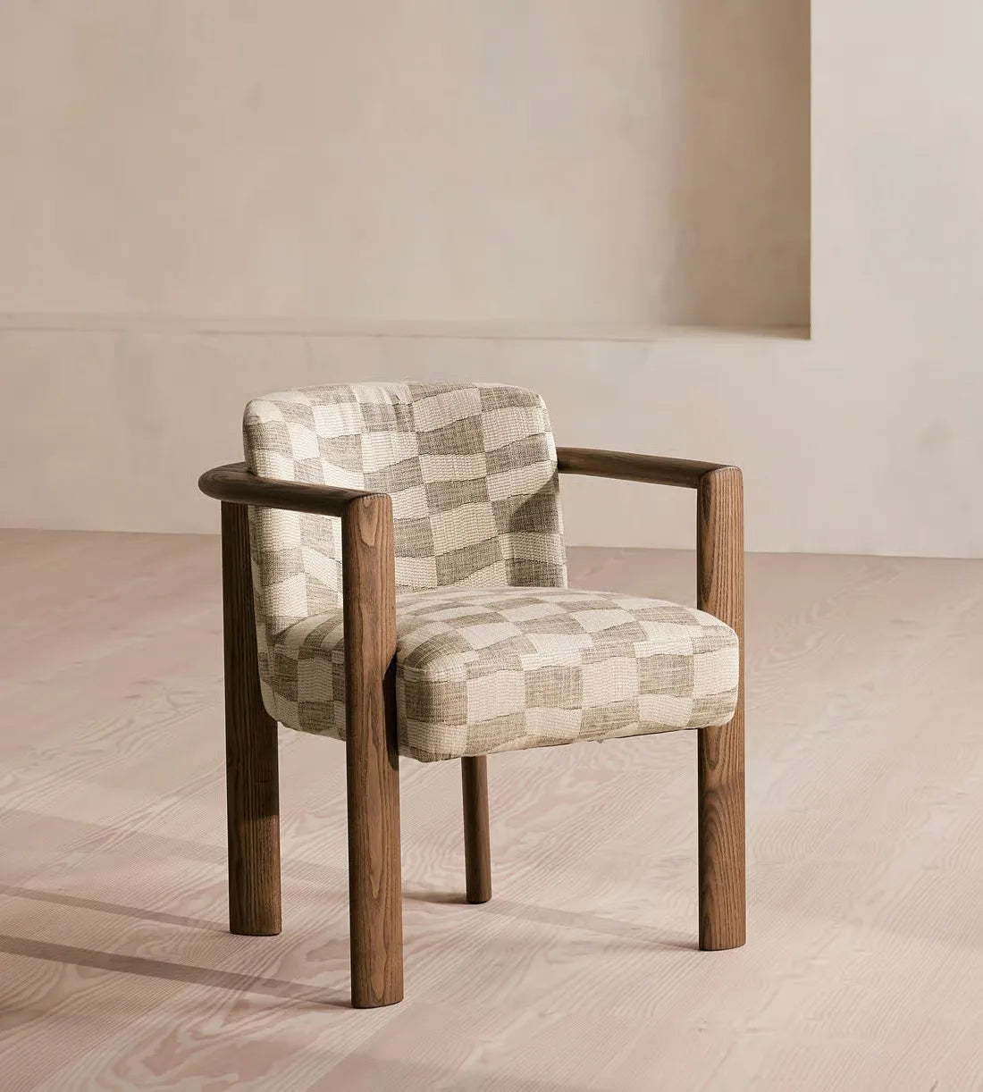 Modern Customizable Solid Wood & Fabric Dining Chair for Home & Restaurant