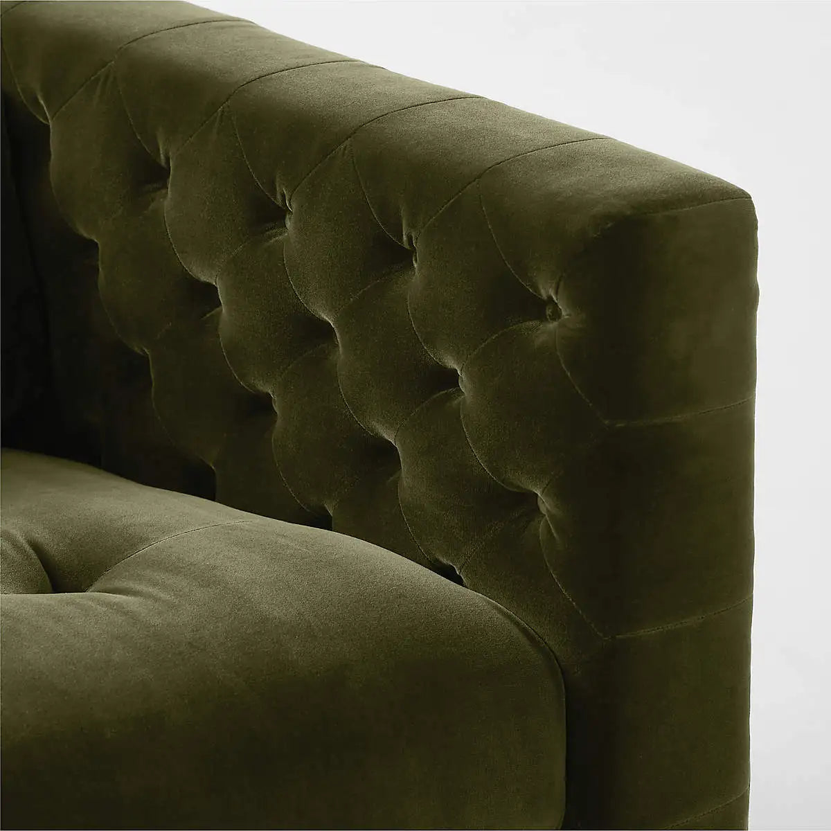 Elegant Mid-Century Modern Green Velvet Sofa - Tufted 81.5 Inch Wood Frame