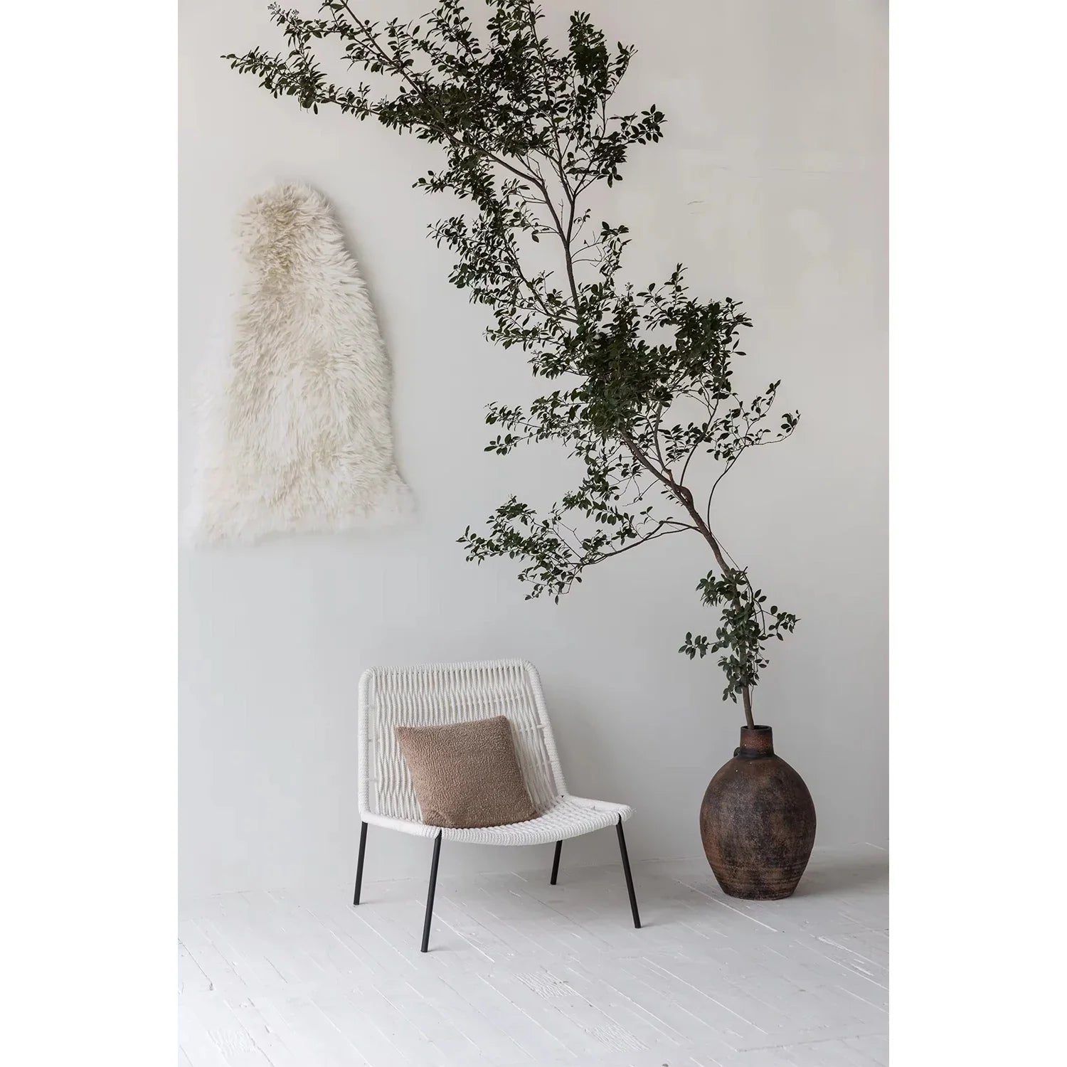 Coastal Wabi-sabi Rope Lounge Chair: Minimalist Retro Living Room Furniture