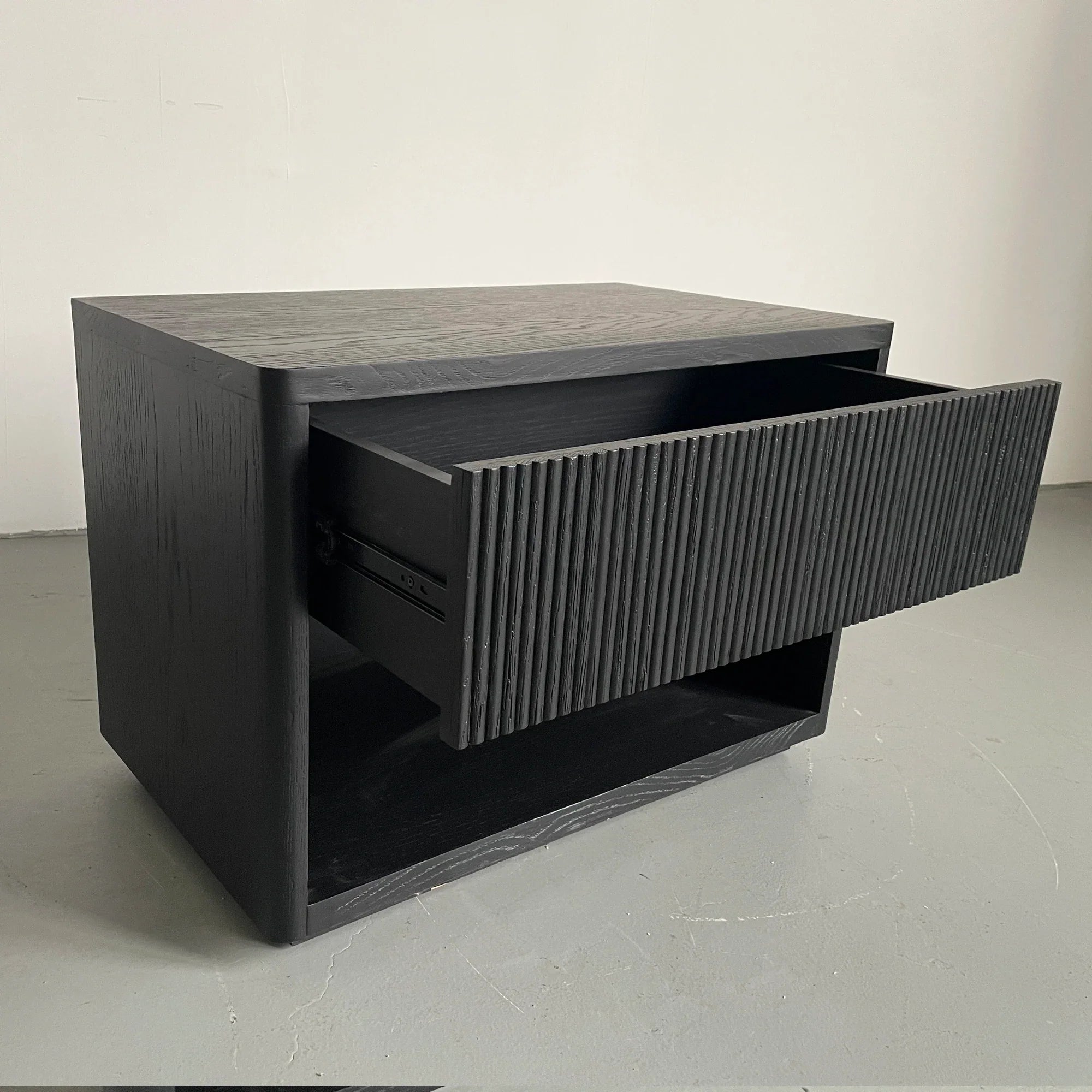 Elegant Black Modern Oak Fluted One-Drawer Nightstand with Barrel Design for Bedroom