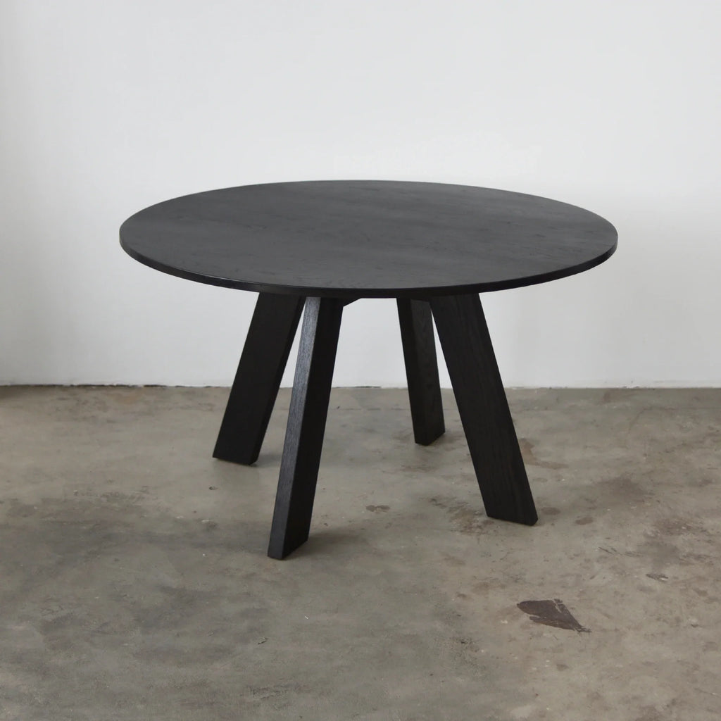 Elegant Modern Round Oak Wood Dining Table for 4 Seaters, Simple Design