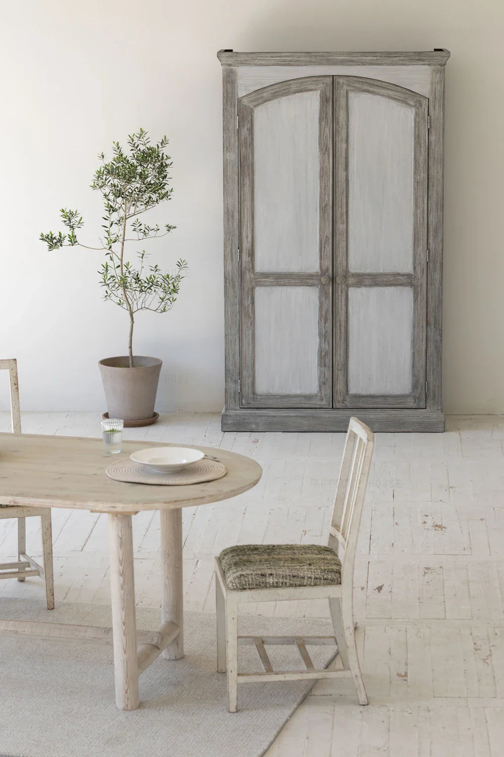 Elegant French Farmhouse Reclaimed White Pine Wood Dining Table Seats Eight