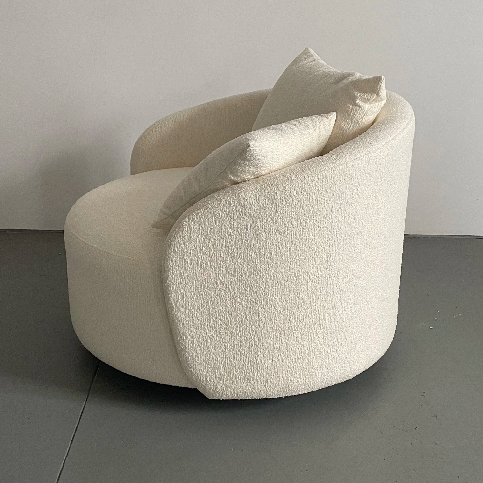 Modern White Boucle Swivel Lounge Chair for Living Room Chic Comfort