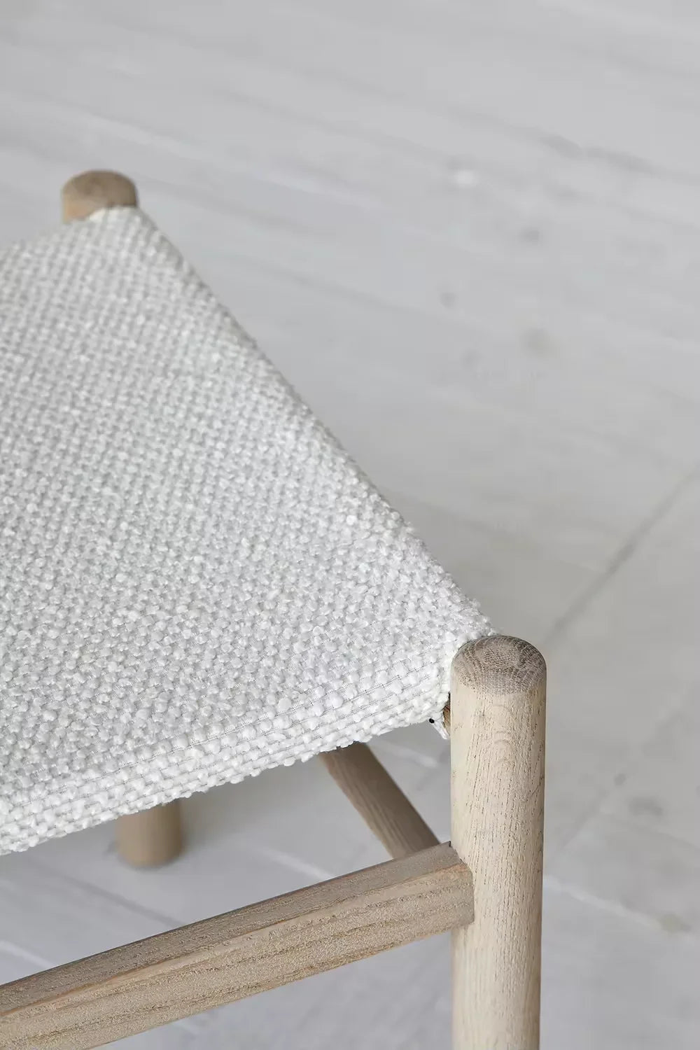 Elegant Nordic Japandi Solid Oak Dining Chair, Comfortable Fabric Accent Seat