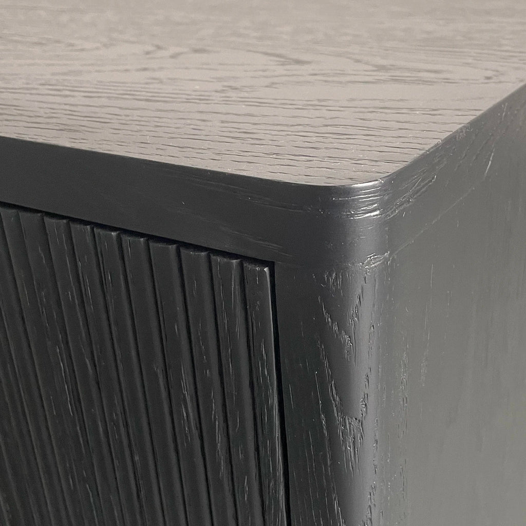 Elegant Black Modern Oak Fluted One-Drawer Nightstand with Barrel Design for Bedroom