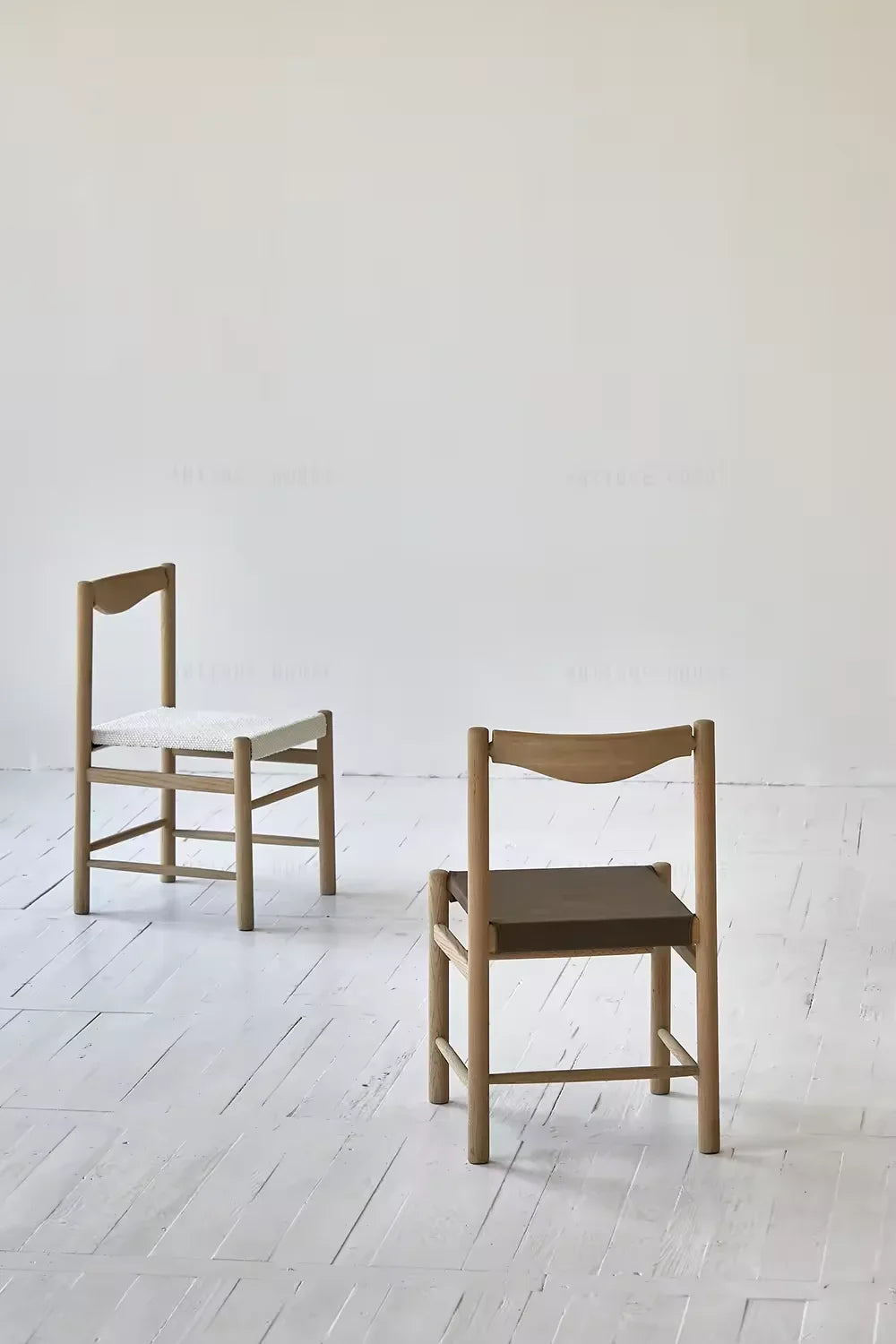 Elegant Nordic Japandi Solid Oak Dining Chair, Comfortable Fabric Accent Seat