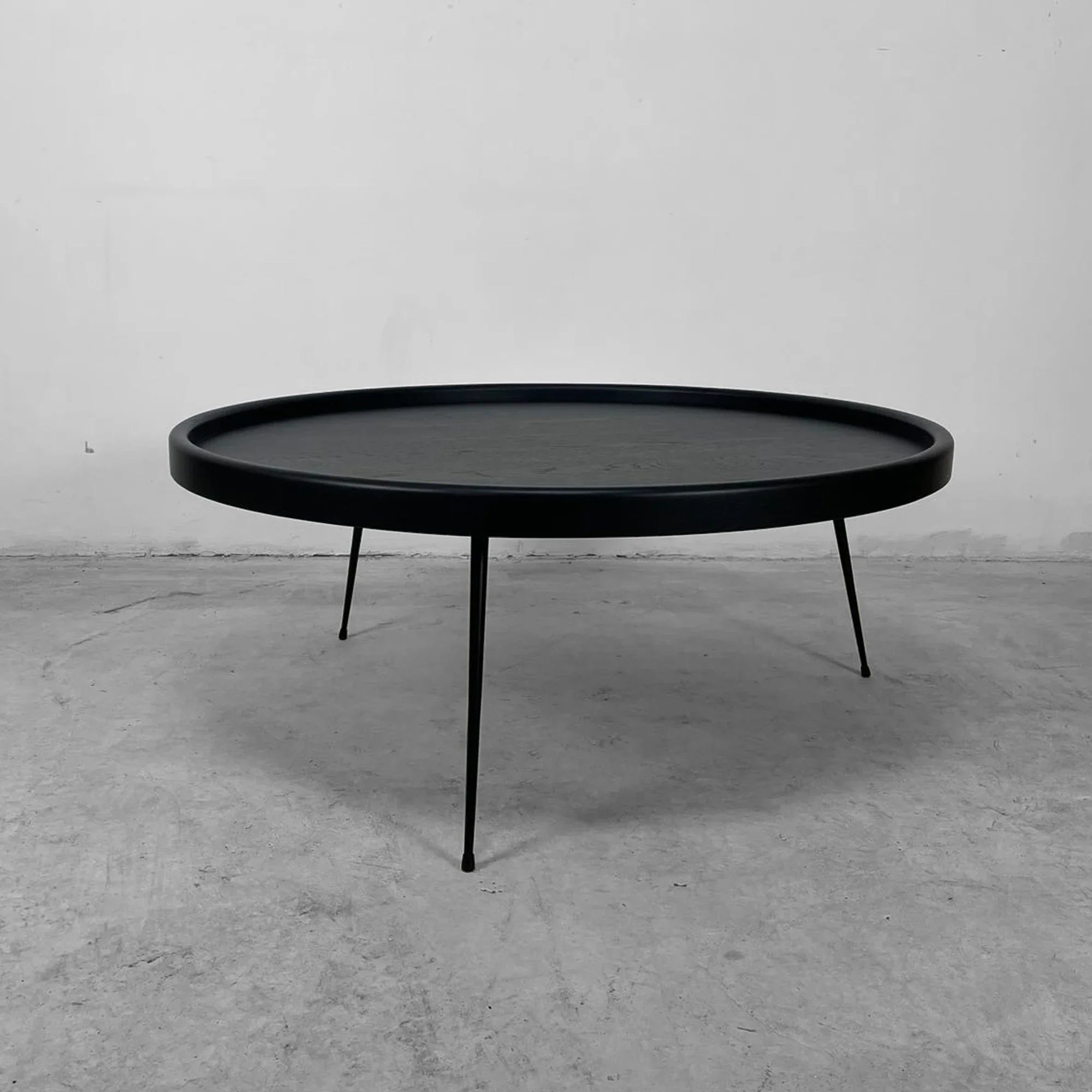 High-Quality Round Solid Oak Wood Coffee Table Black Metal Legs Durable Design