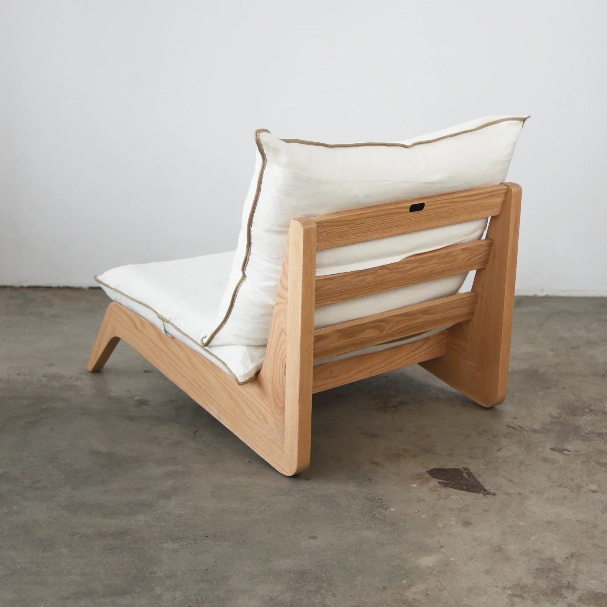 Cozy High Back Boucle Club Chair - Modern White Fleece Living Room Seating