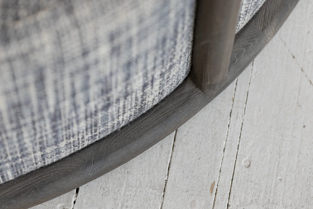 Cozy Nordic Round Accent Chair - Modern Fabric Oak Single Sofa