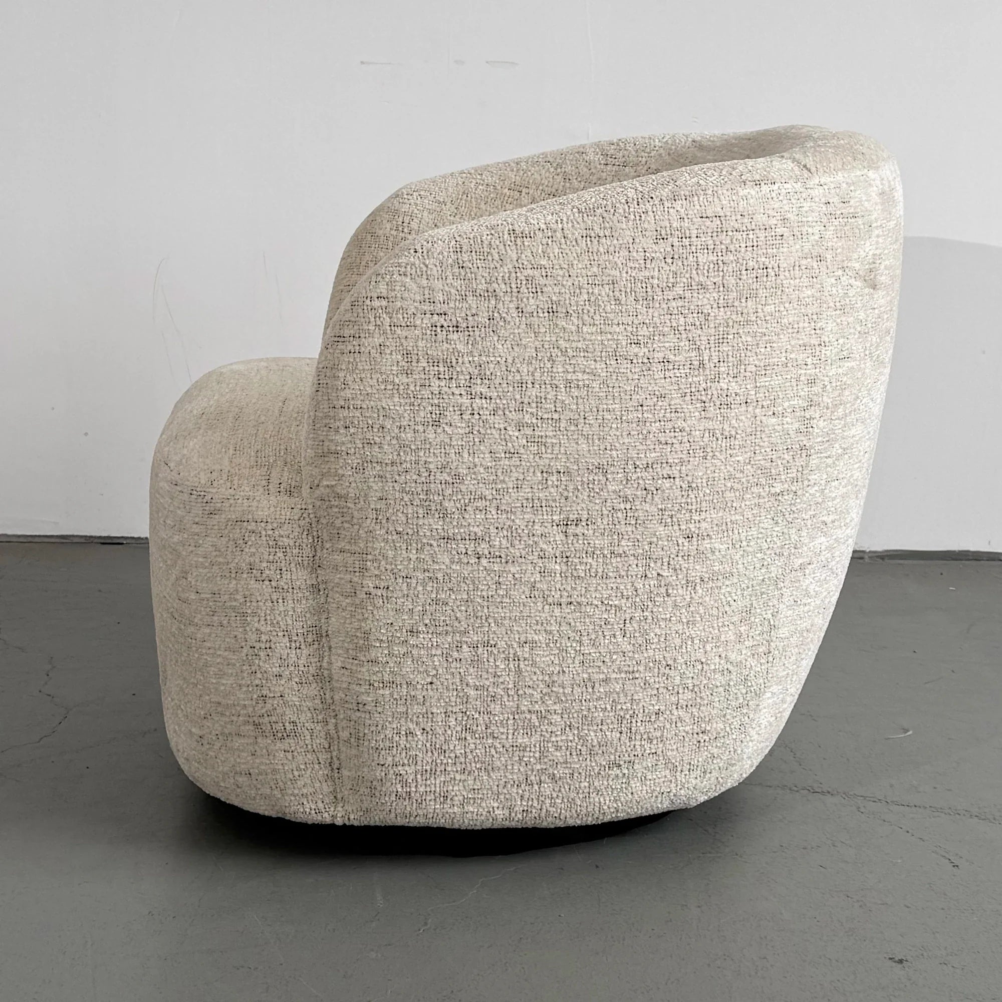 Modern Oatmeal Cotton Upholstered Swivel Club Chair for Living Room & Hotel