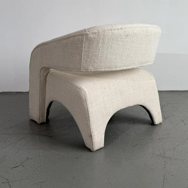 Elegant Cream Fabric Accent Chair, Linen Armchair with Modern Curved Design