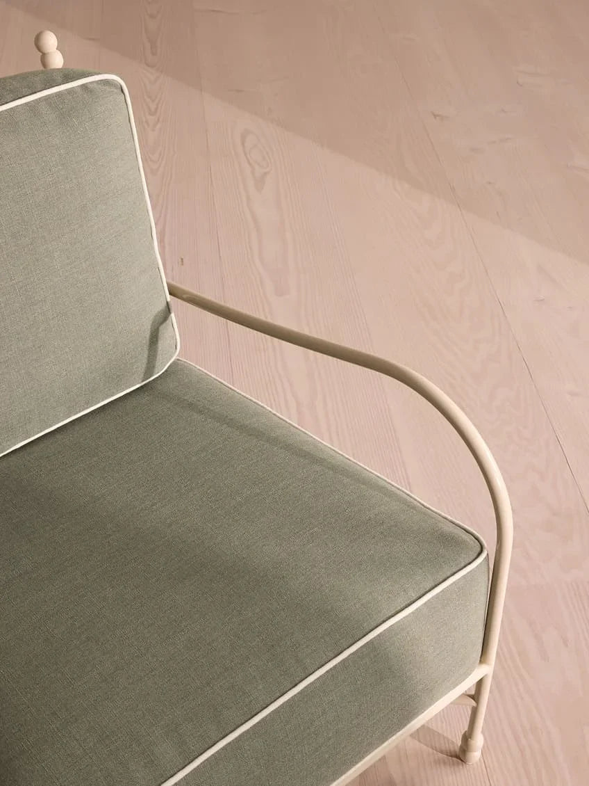 Modern Luxury Single Chaise Lounge Sofa with Fabric Upholstery and Oak Legs