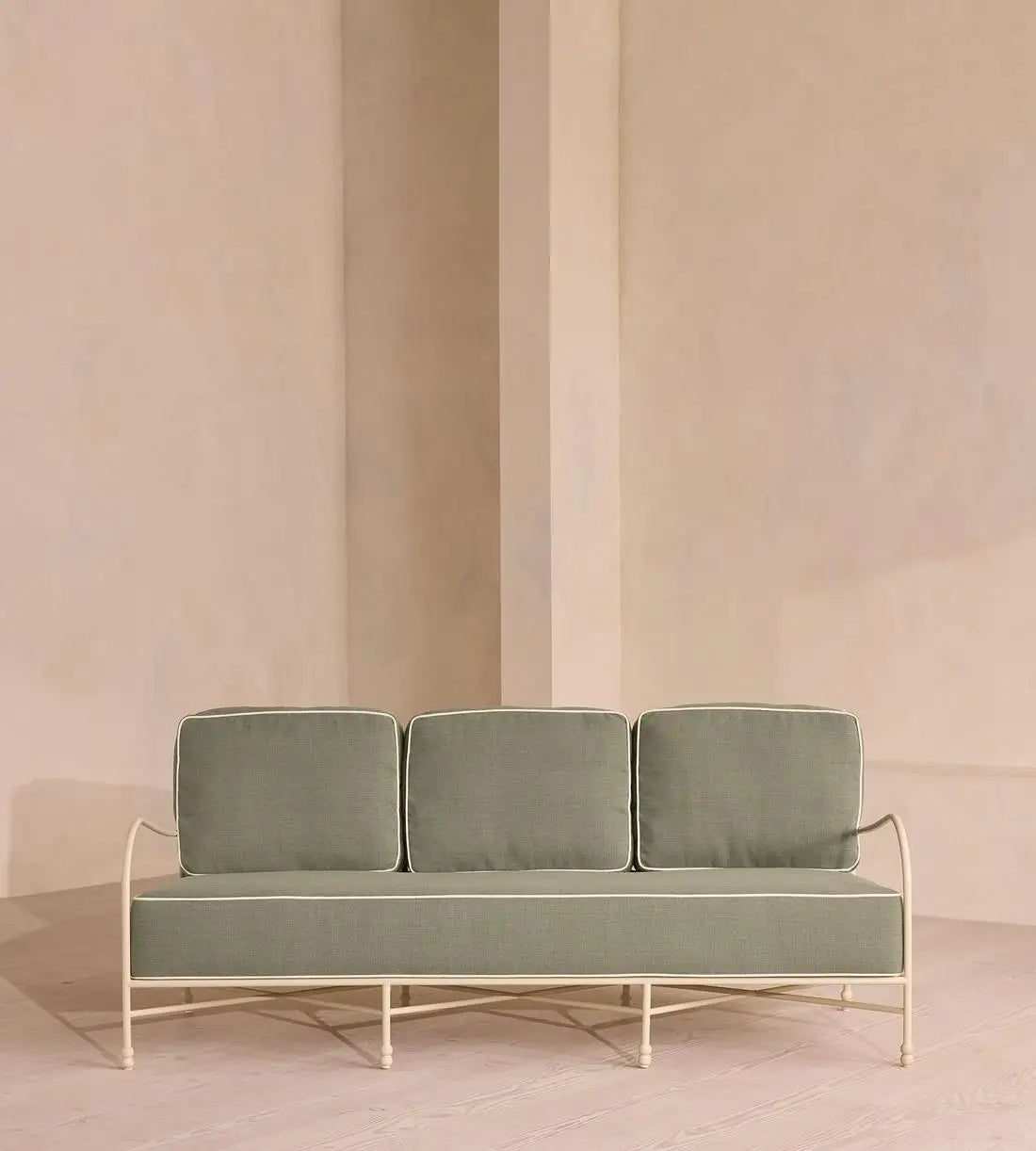 Modern Luxury Single Chaise Lounge Sofa with Fabric Upholstery and Oak Legs