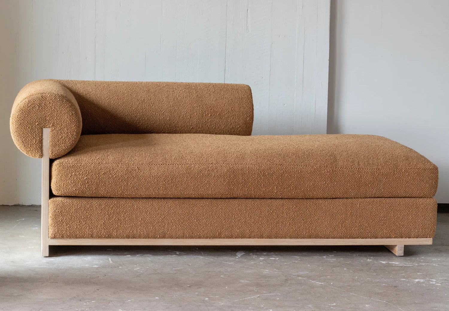 Elegant French Oak Fabric Living Room Sofa Set - Modern Nordic Design