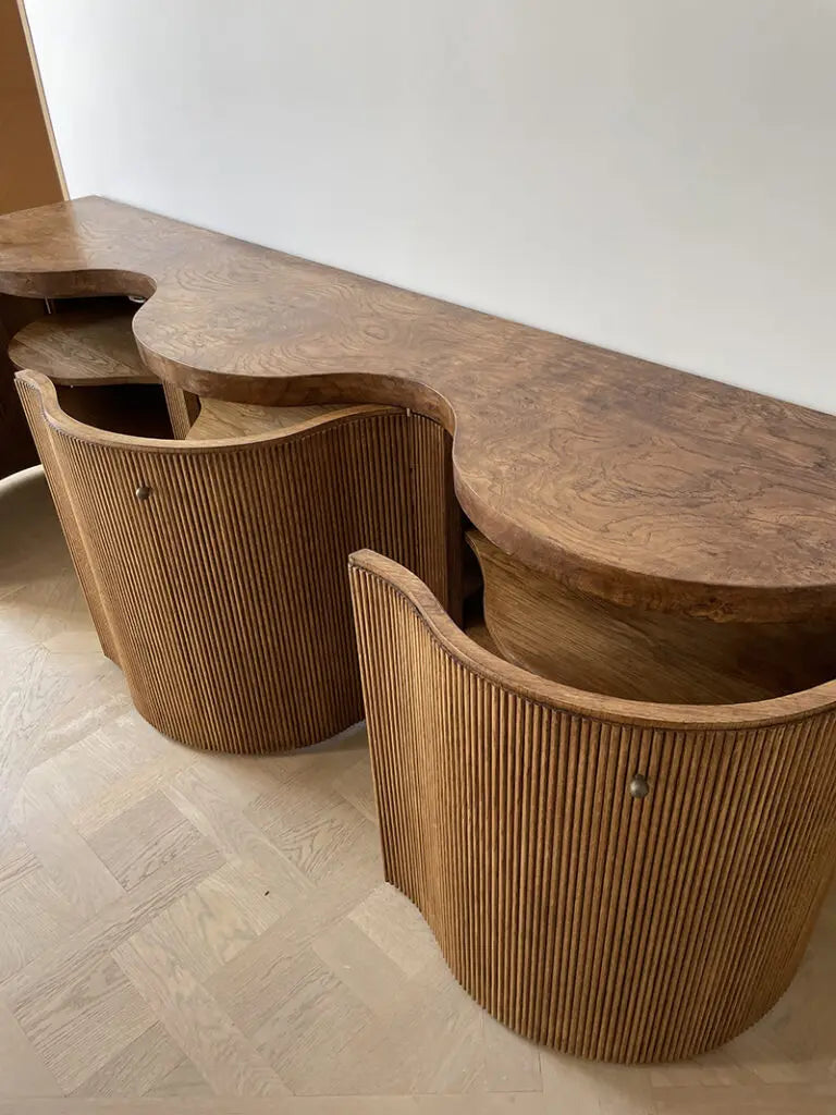 Elegant 4-Wave Wooden Sideboard: Versatile Living Room Bar & Buffet Cabinet