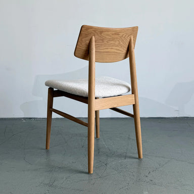 Premium Mid-Century Natural Oak Carved Back Padded Dining Chair