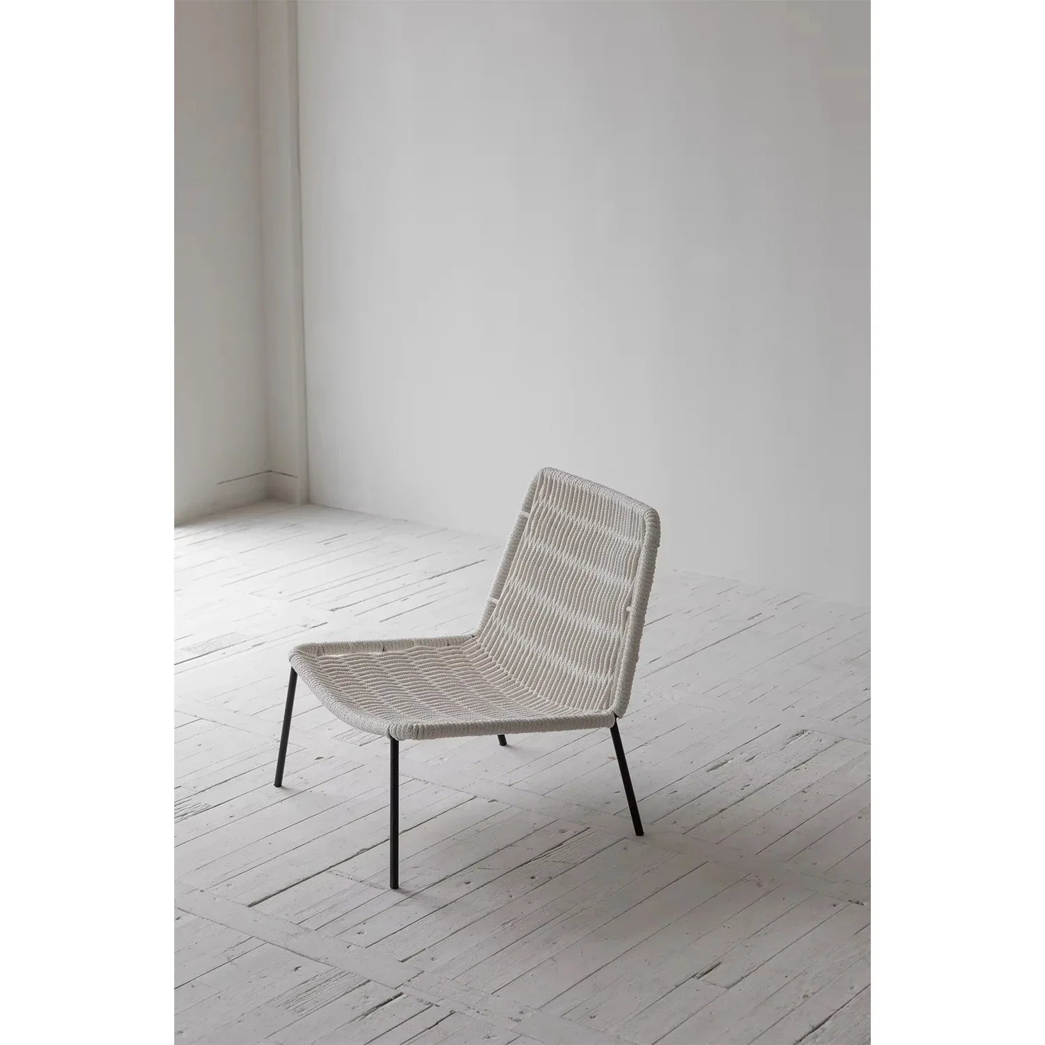 Coastal Wabi-sabi Rope Lounge Chair: Minimalist Retro Living Room Furniture