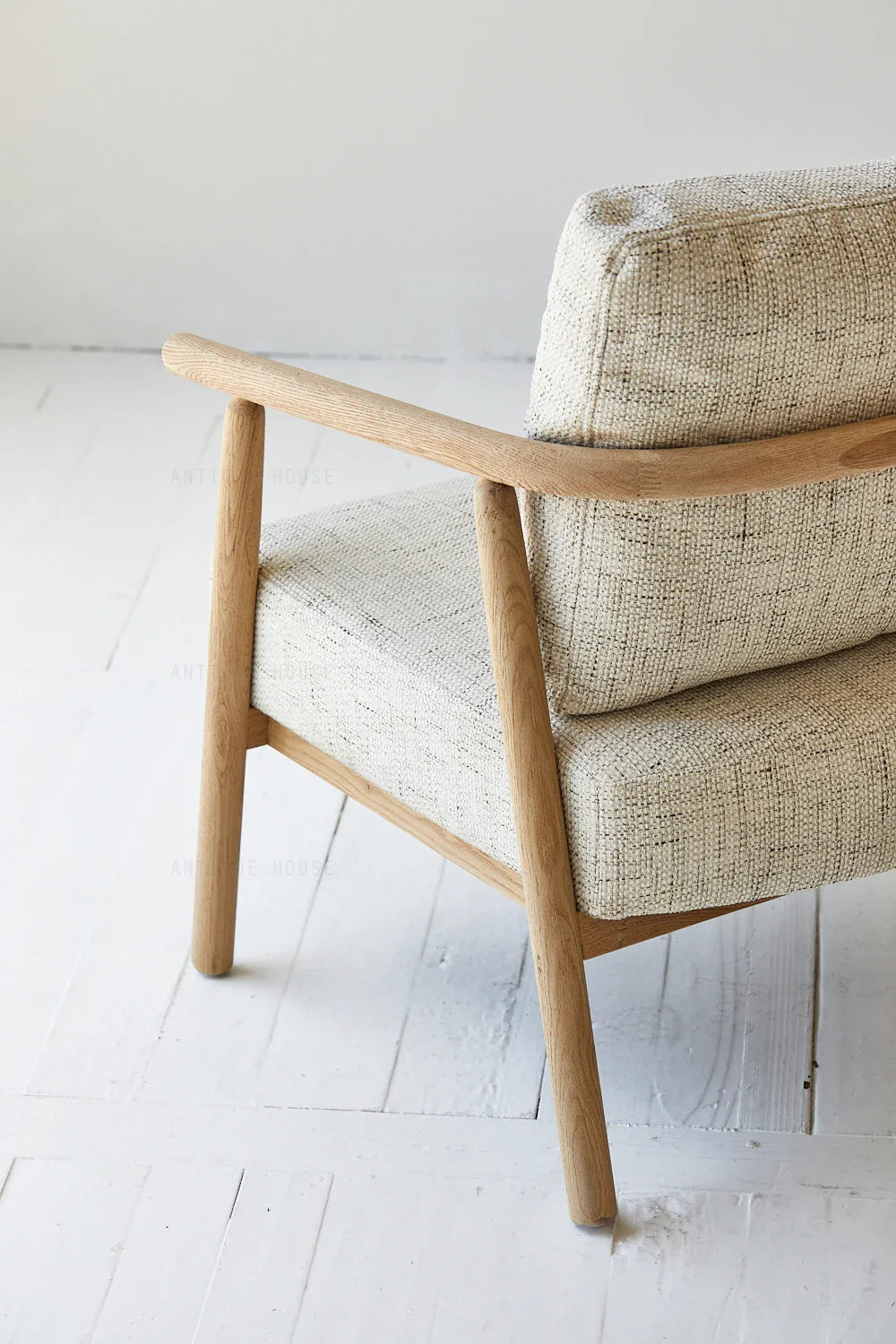 Nordic Japandi Oak Armchair: Elegant Minimalist Wabi-Sabi Leisure Sofa Chair