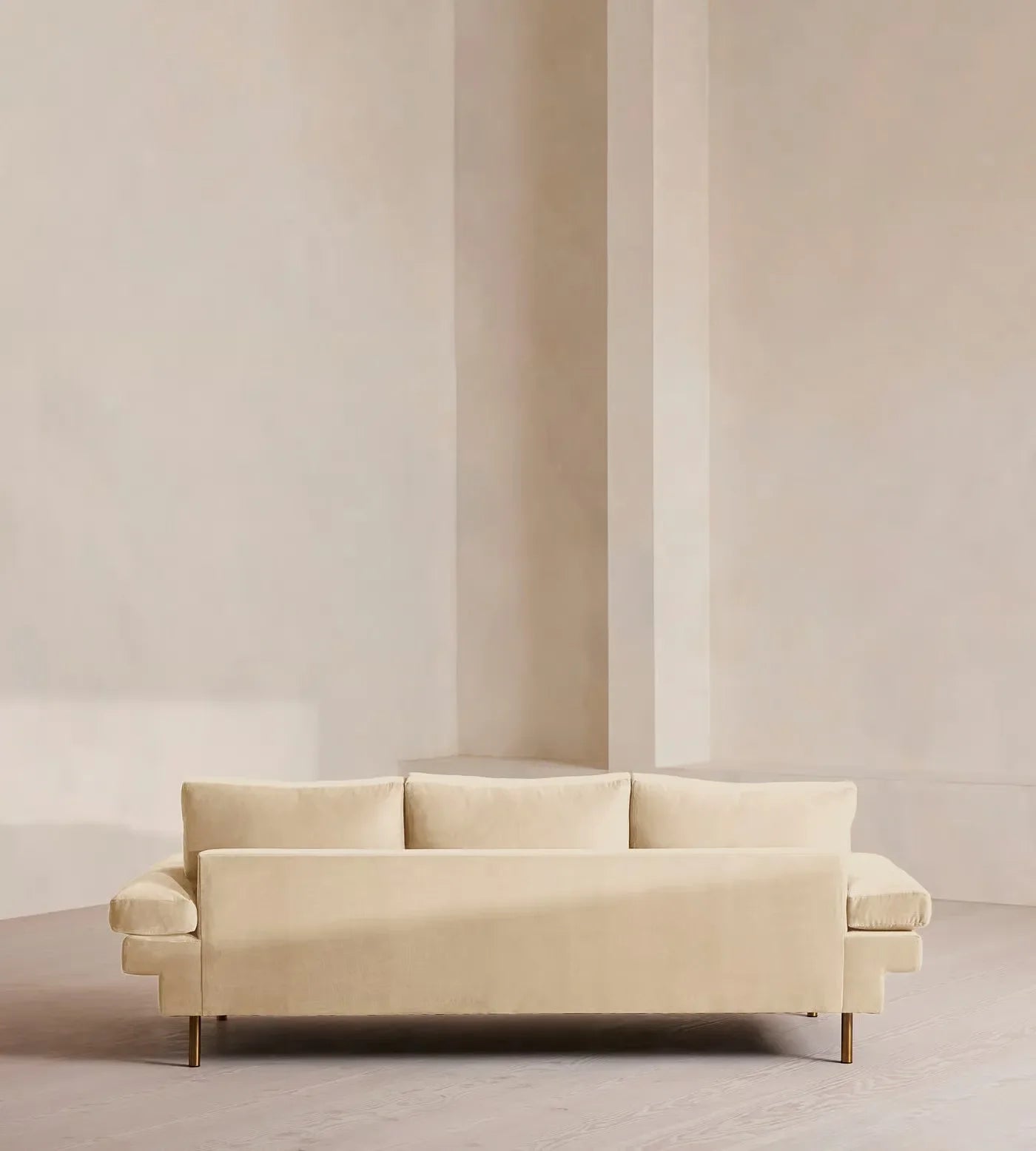 Luxury Traditional Oak Wood Sofa Chair Set for Elegant Living Rooms