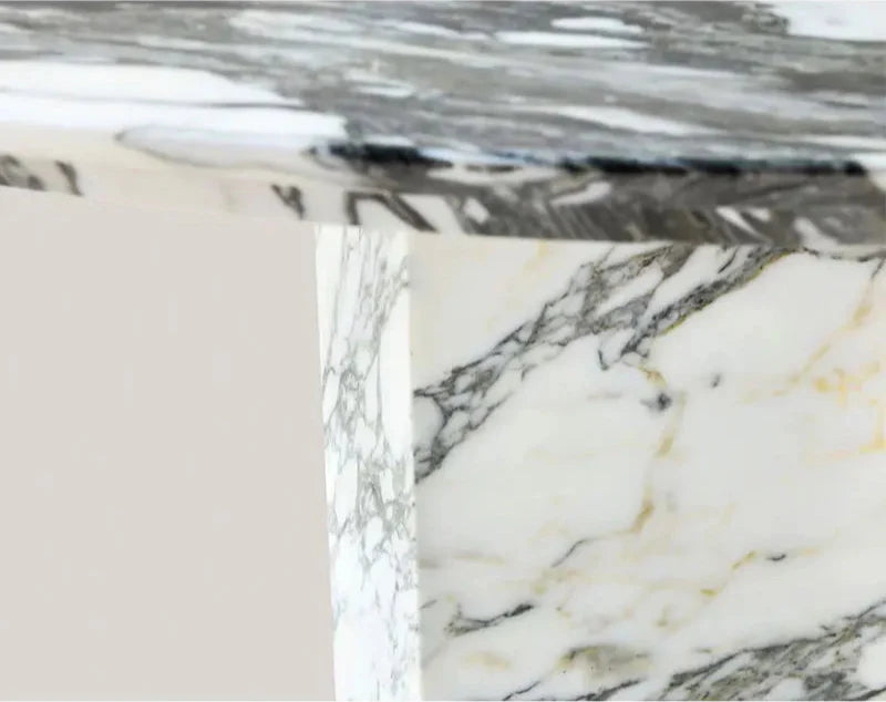 Elegant Arabescato White Marble Round Coffee Table for Modern Living Spaces