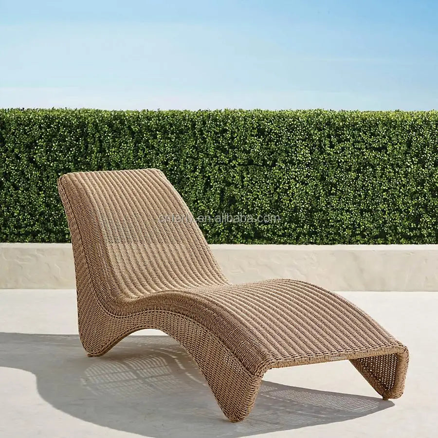 Handmade All-Weather Rattan Commercial Grade Outdoor Lounge Chaise