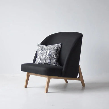 Luxurious High Back Boucle Club Chair: Modern White Fleece Living Room Seating