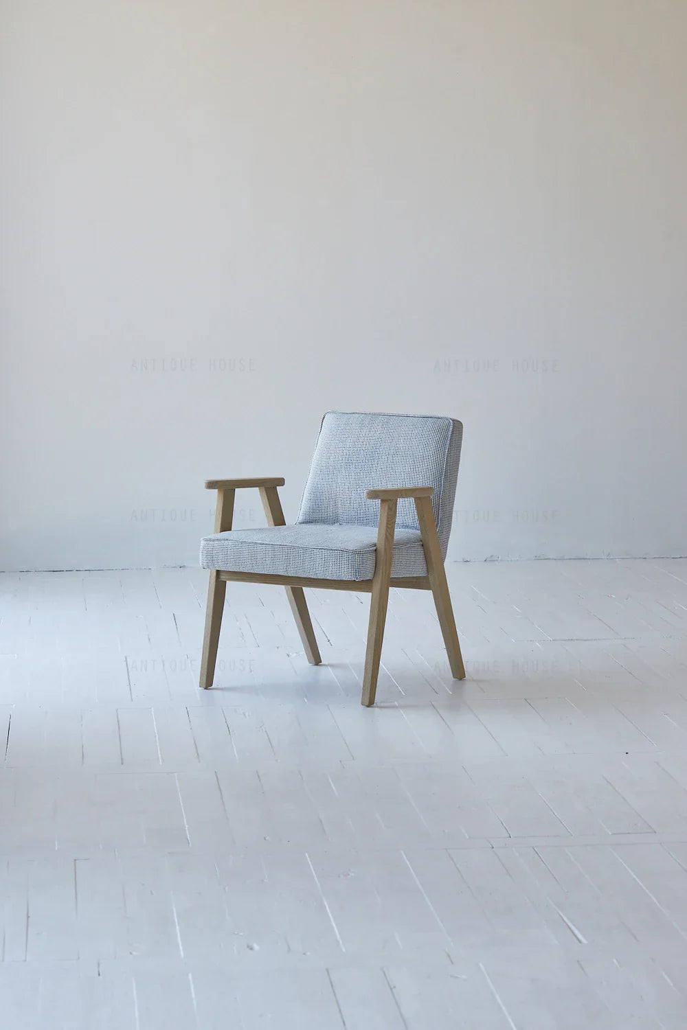 Modern Minimalist Japandi Style Relaxing Living Room Accent Chair