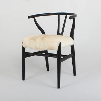 Premium Natural Oak Wishbone Dining Chair with Luxurious Black Sheepskin Seat