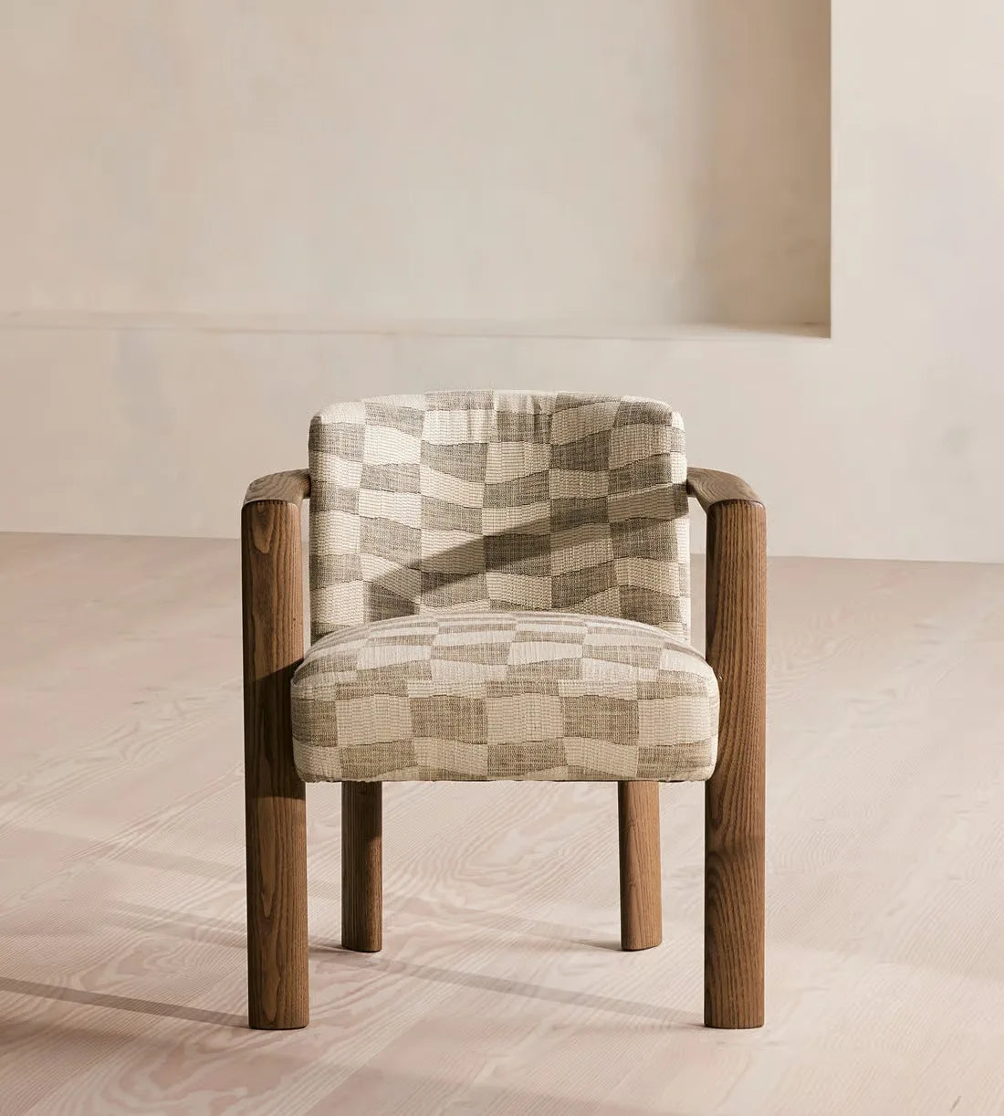 Modern Customizable Solid Wood & Fabric Dining Chair for Home & Restaurant
