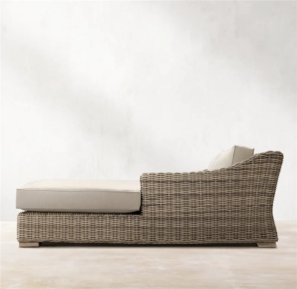 Modern All Weather Wicker Double Sun Bed for Commercial Outdoor Projects