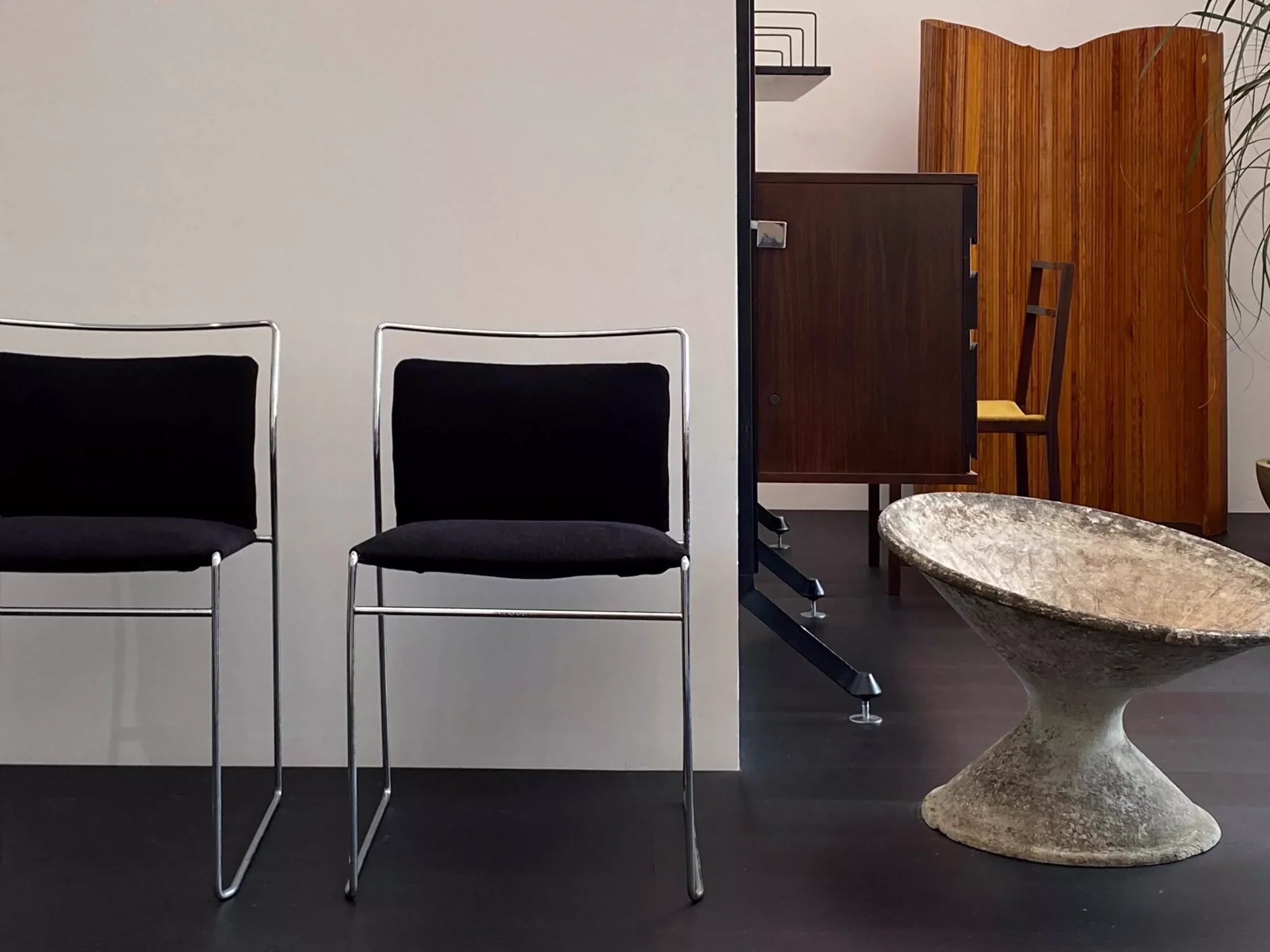 Elegant Italian-Made Kazuhide Takahama 70s Modernist Dining Chair for Stylish Interiors