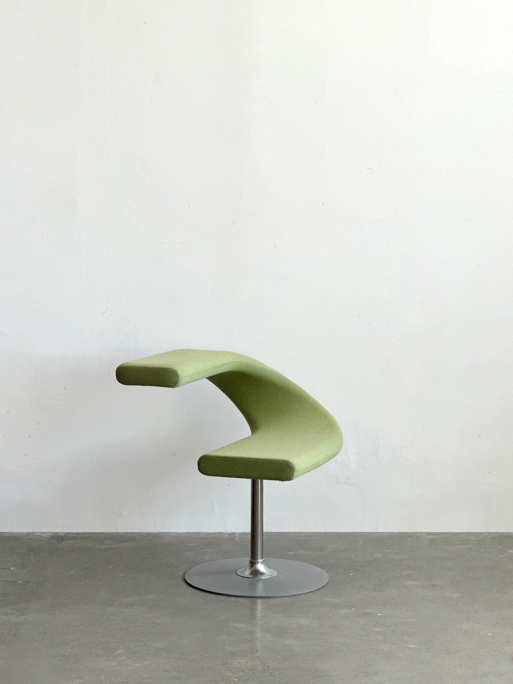 Rotatable Office And Dining Chair by Fredrik Mattson