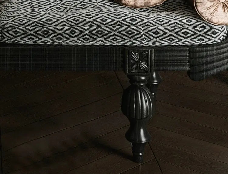Marcella Highland Cat-Inspired Retro Bed Design