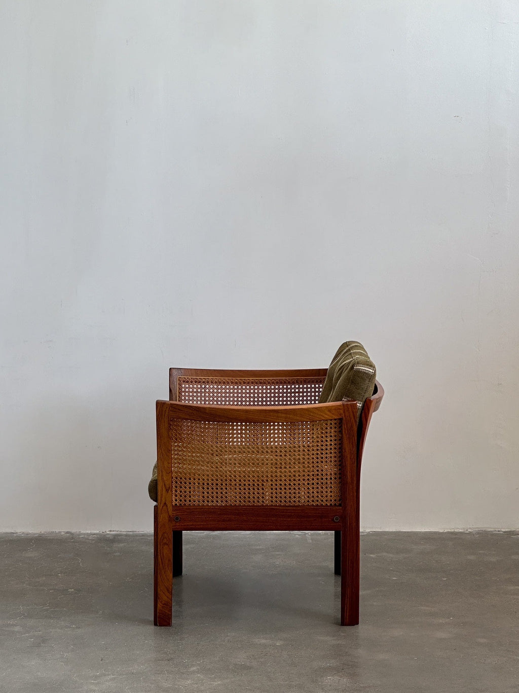 Plexus Armchair: Single Sofa Rattan Leisure Chair by Illum Wikkelsø