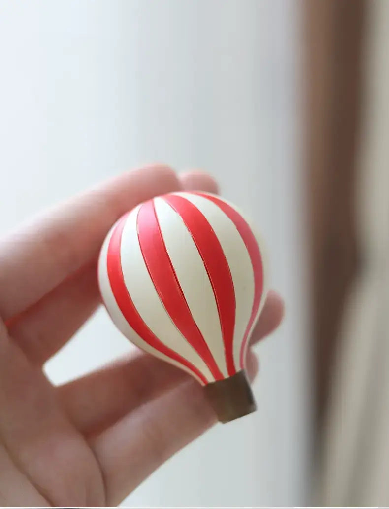 Bérenger Resin Hot Air Balloon Door Hook