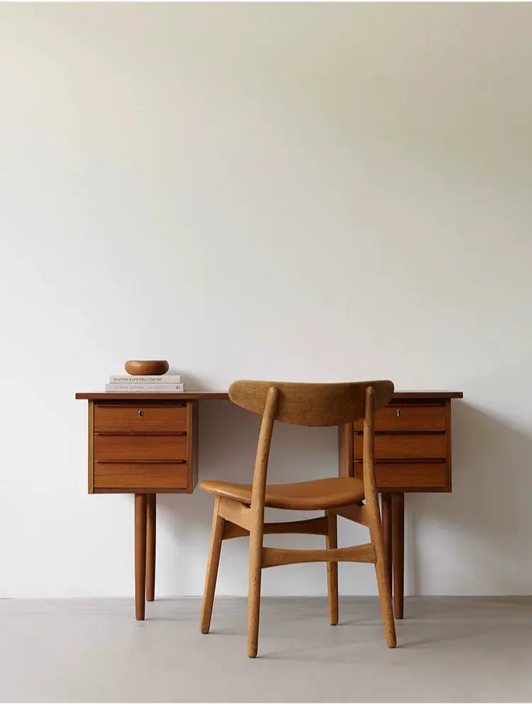 Raphaël Minimalist Solid Wood Writing Desk