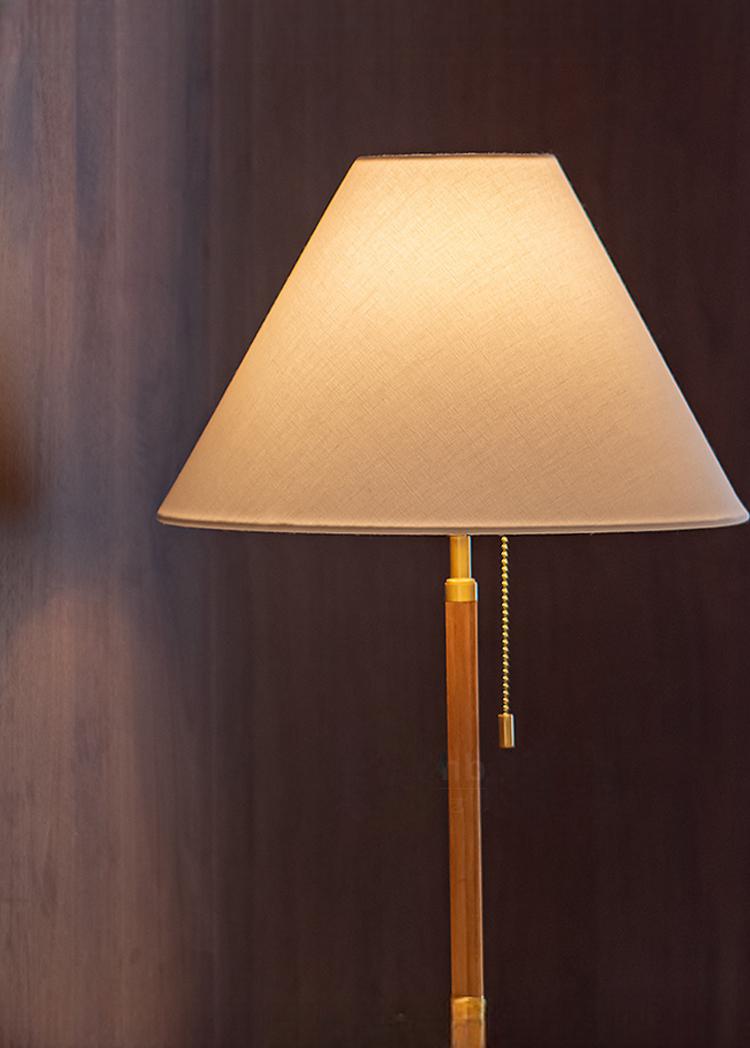 Jean Nordic Retro Pleated Table Lamp