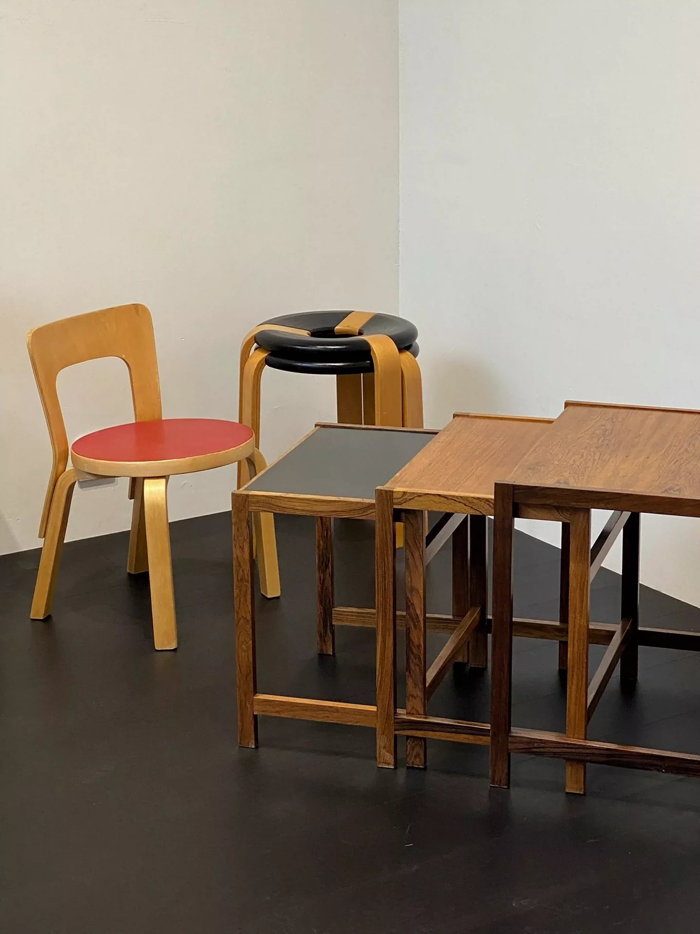 Elegant Vintage Designer Chair and Table Set - Mid-Century Modern Style